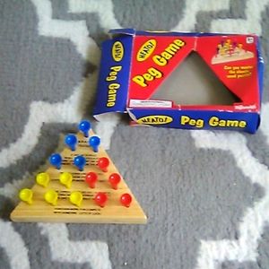 Neato peg game